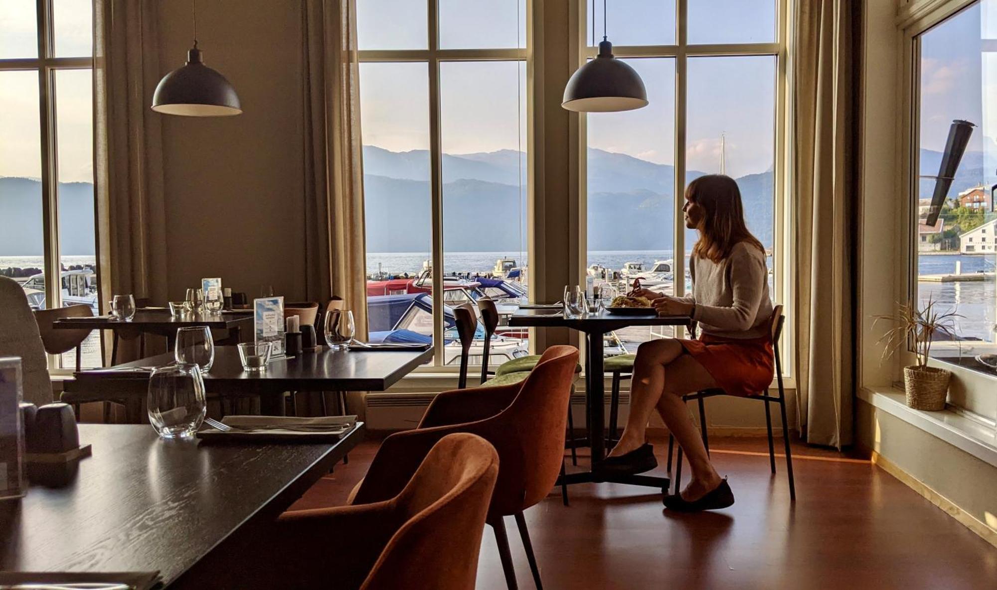 Ryfylke Fjordhotel Sand エクステリア 写真